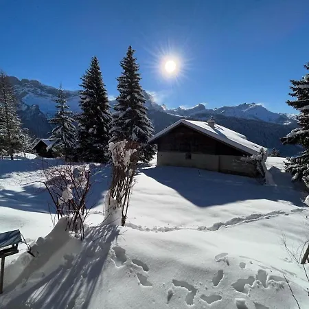 شقة 72 05 Charming Duplex 4 Pax غريون